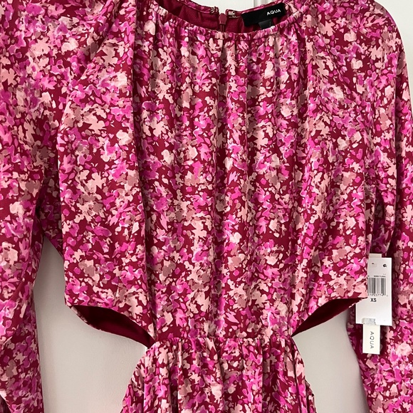 WOMEN'S AQUA PINK FLORAL DRESS WITH LONG SLEEVE AND SIDE CUT SIZE XS - Picture 2 of 3